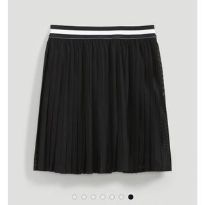 LIMITLESS TENNIS SKIRT / BRAND NEW